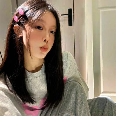 与鹦鹉同住
